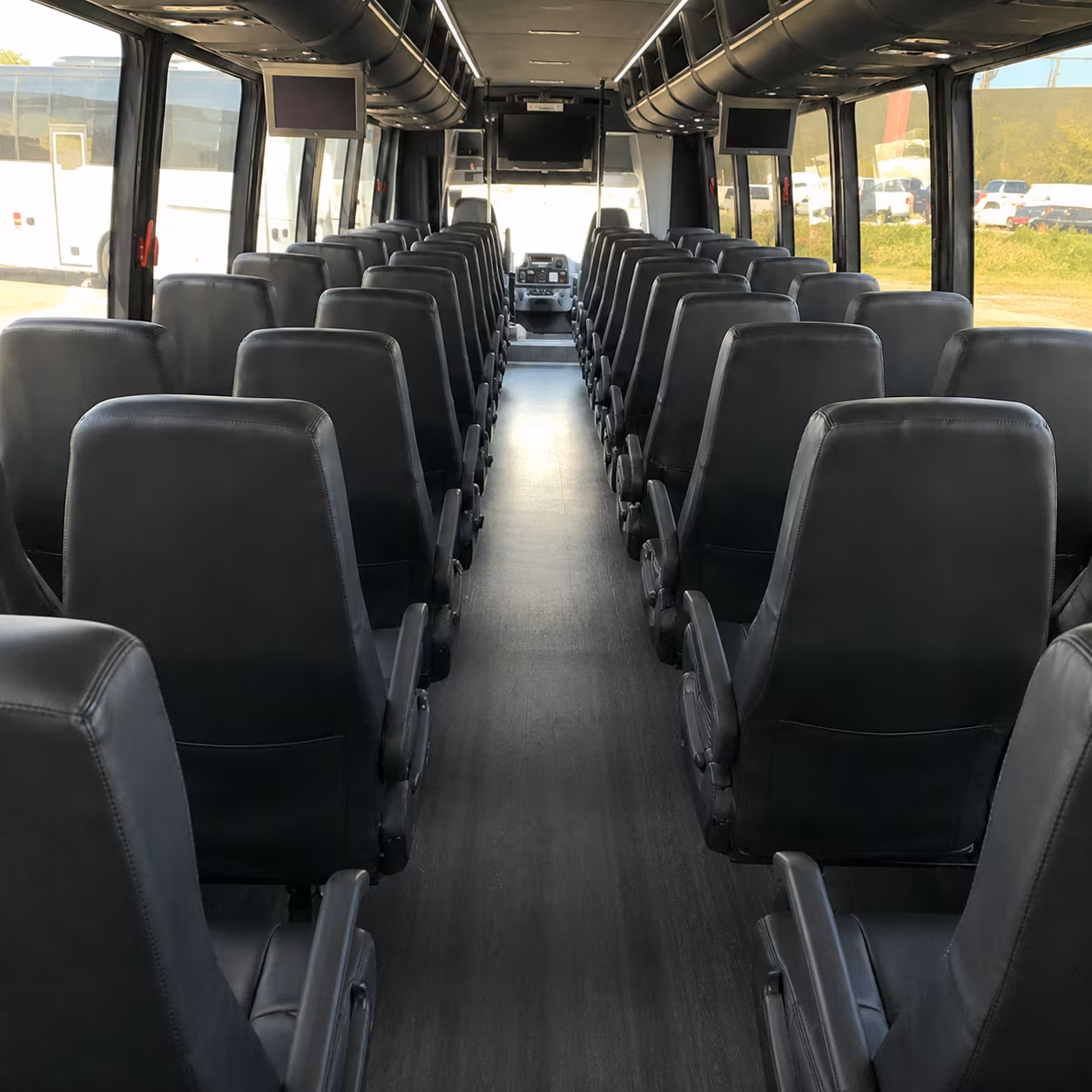 bus rentals for chattanooga wedding weekends at tennessee river venues