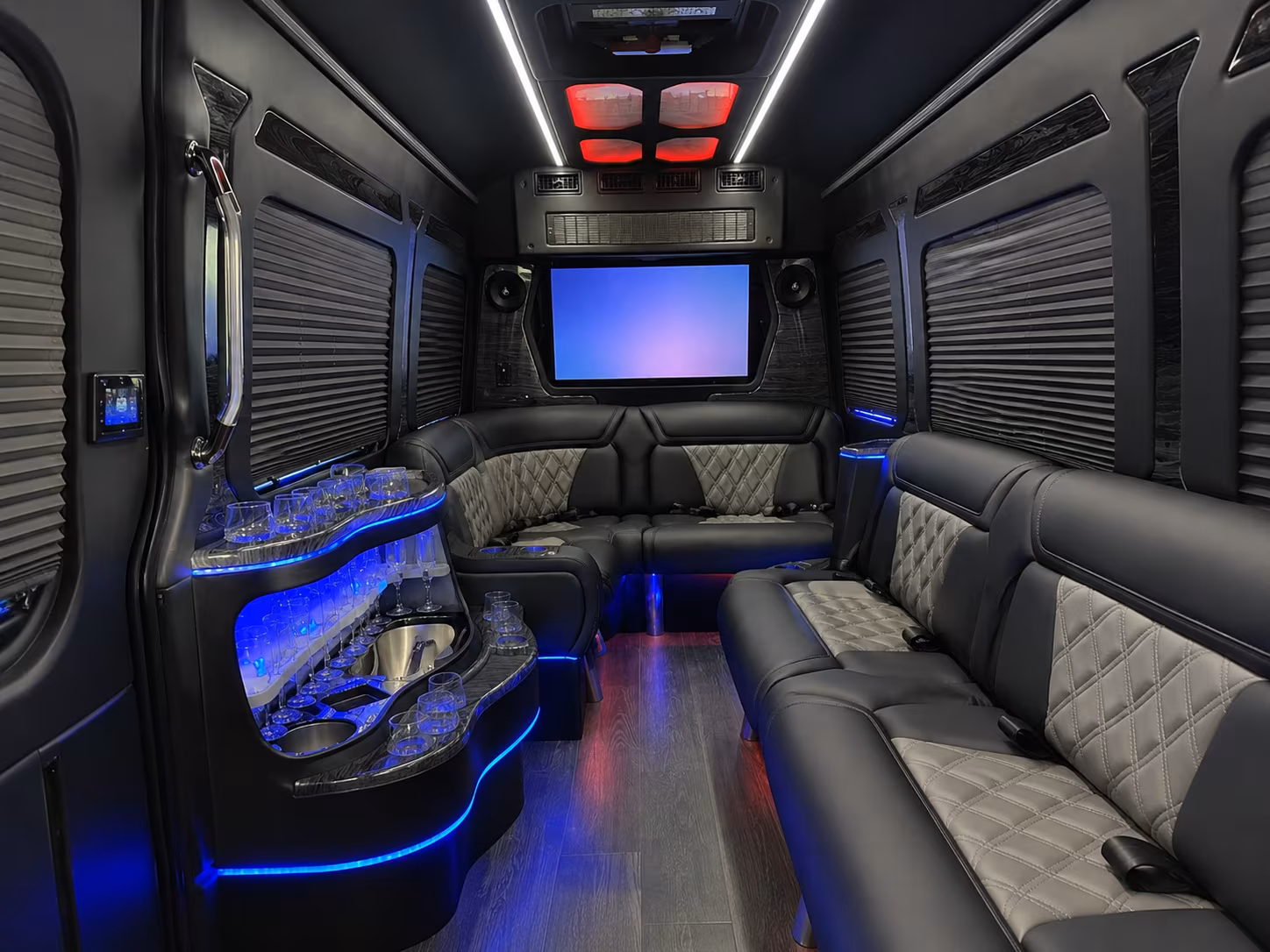 bus rentals for corporate outings and team building events around chattanooga