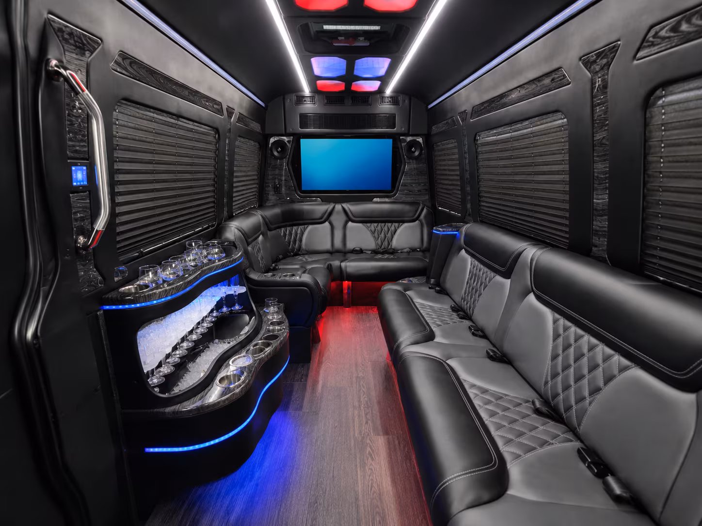 bus rentals for riverbend festival and chattanooga music festival weekends