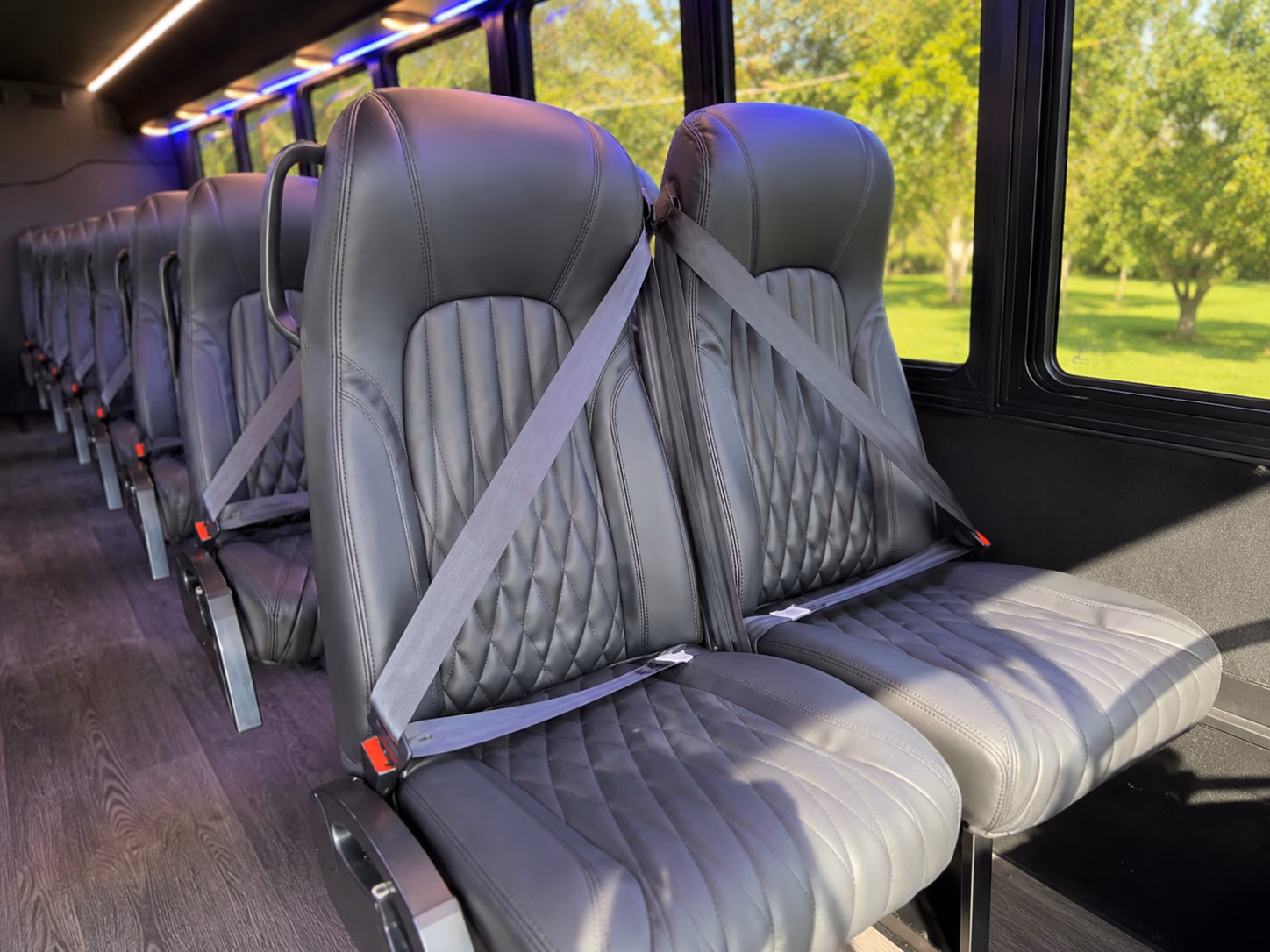 charter buses for chattanooga weddings at lookout mountain and scenic venues