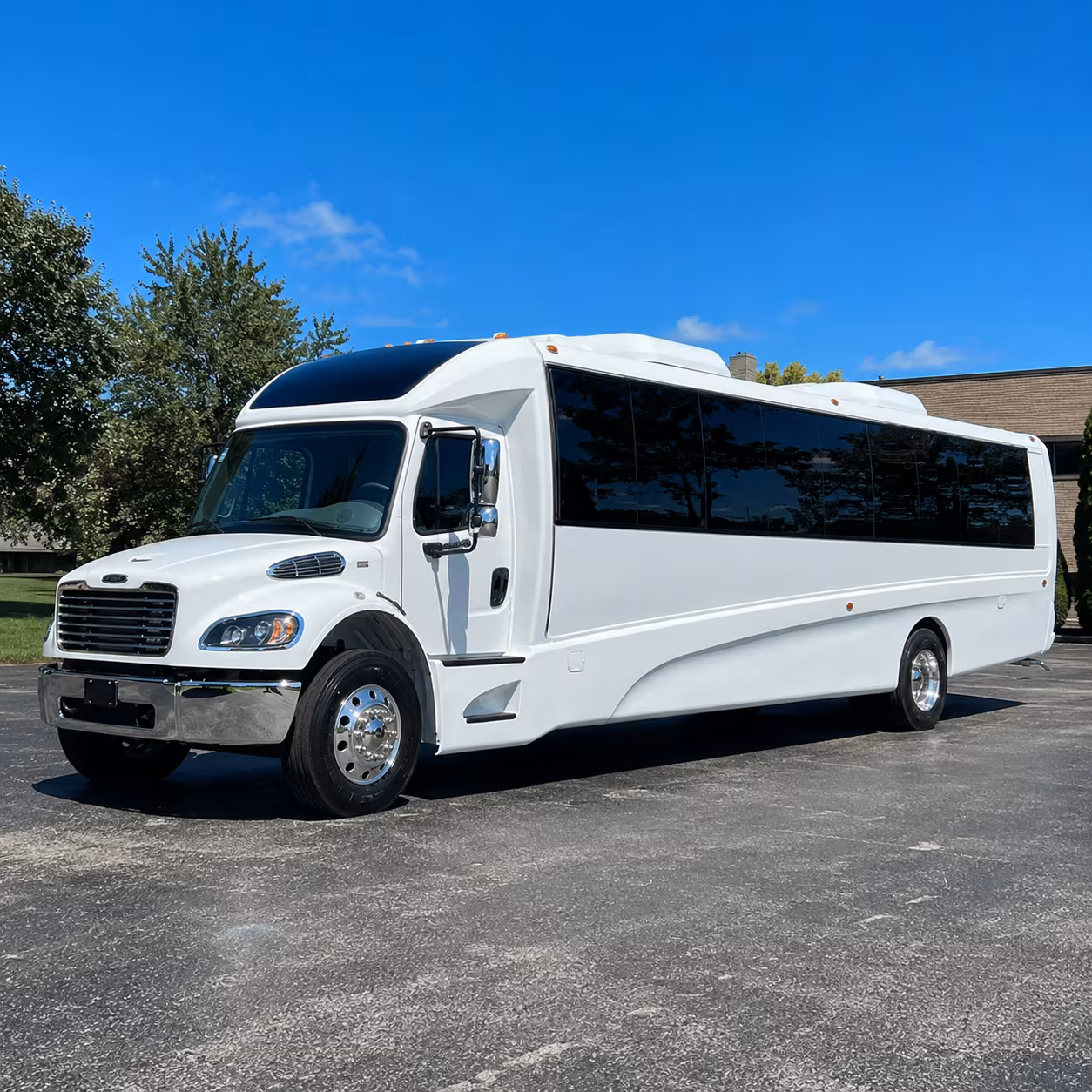 chattanooga 25 passenger minibus