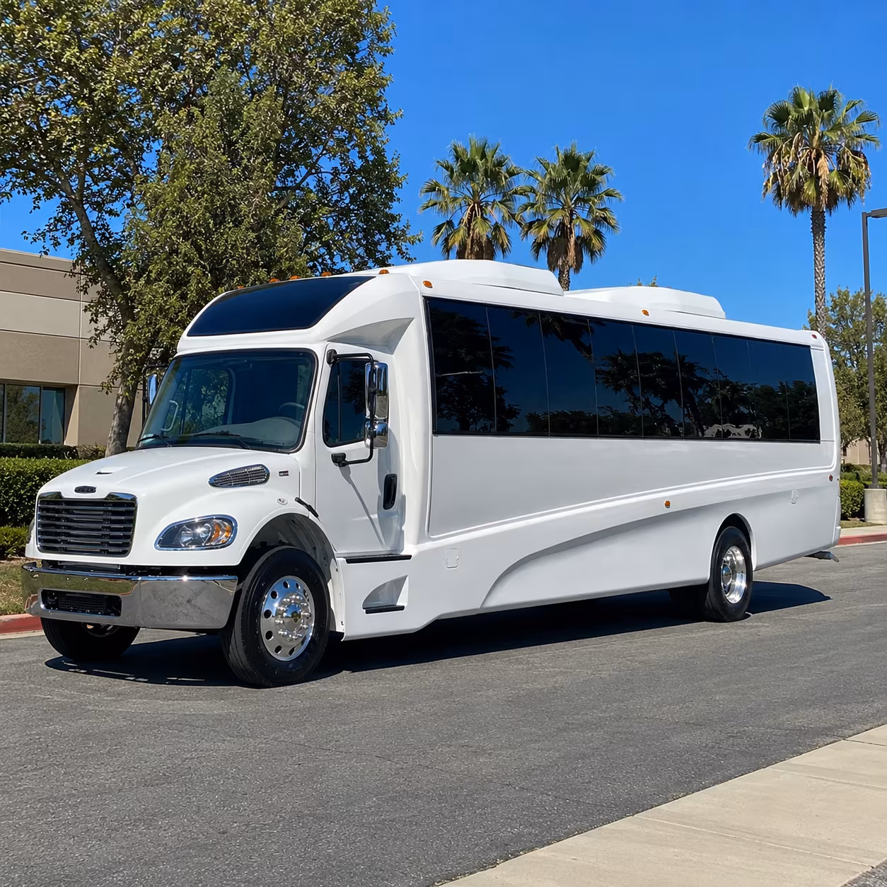 chattanooga 28 passenger minibus