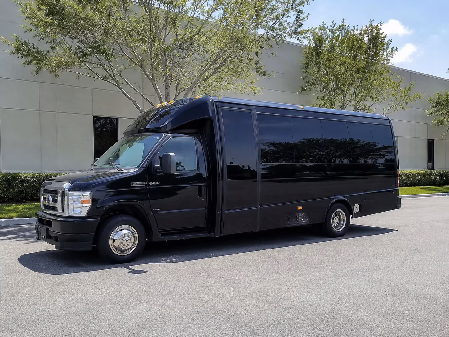 chattanooga long distance transportation onboard seating