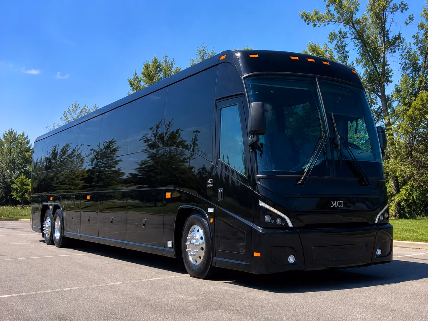 chattanooga to nashville charter bus rentals and long distance group travel