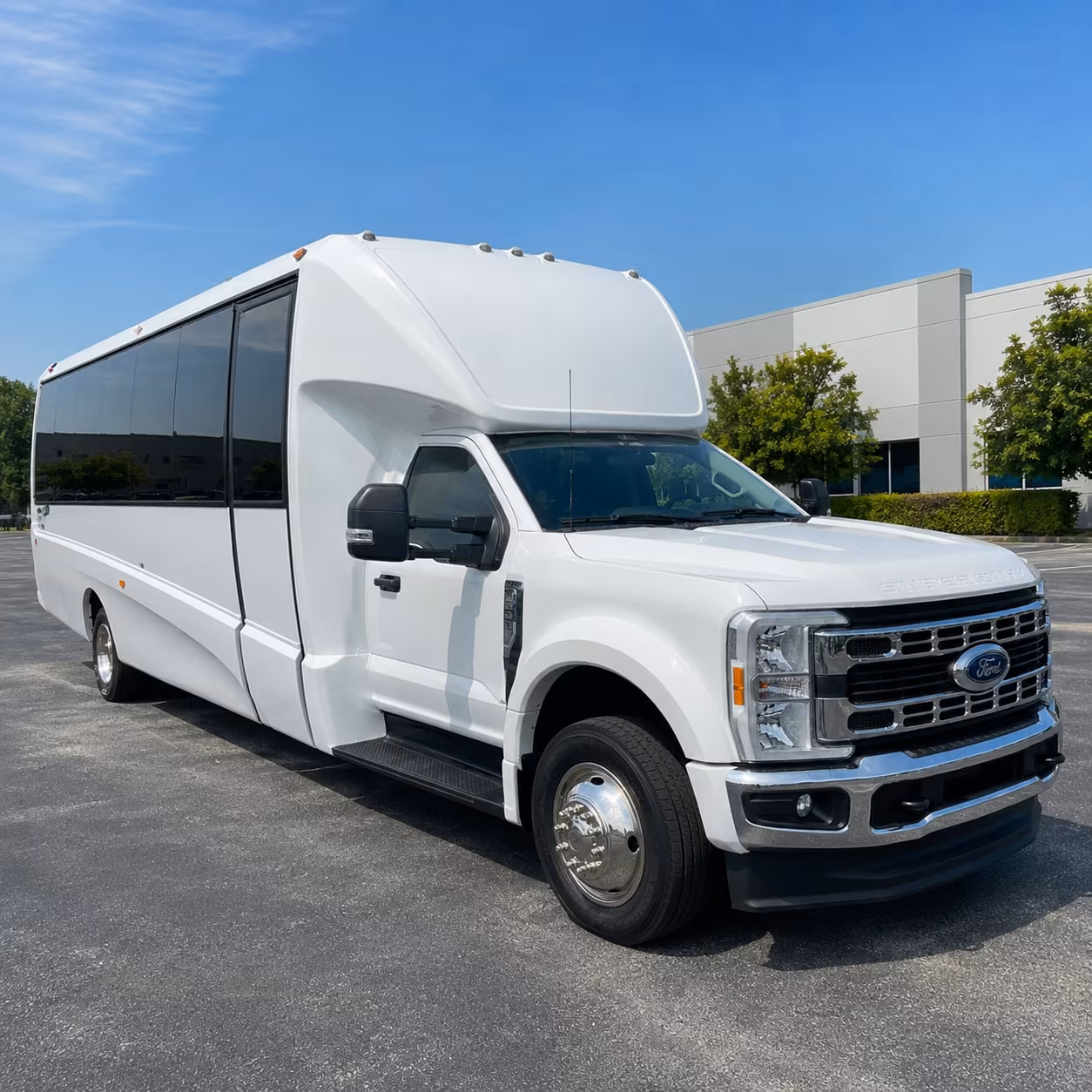 corporate airport transfer buses to chattanooga metropolitan airport