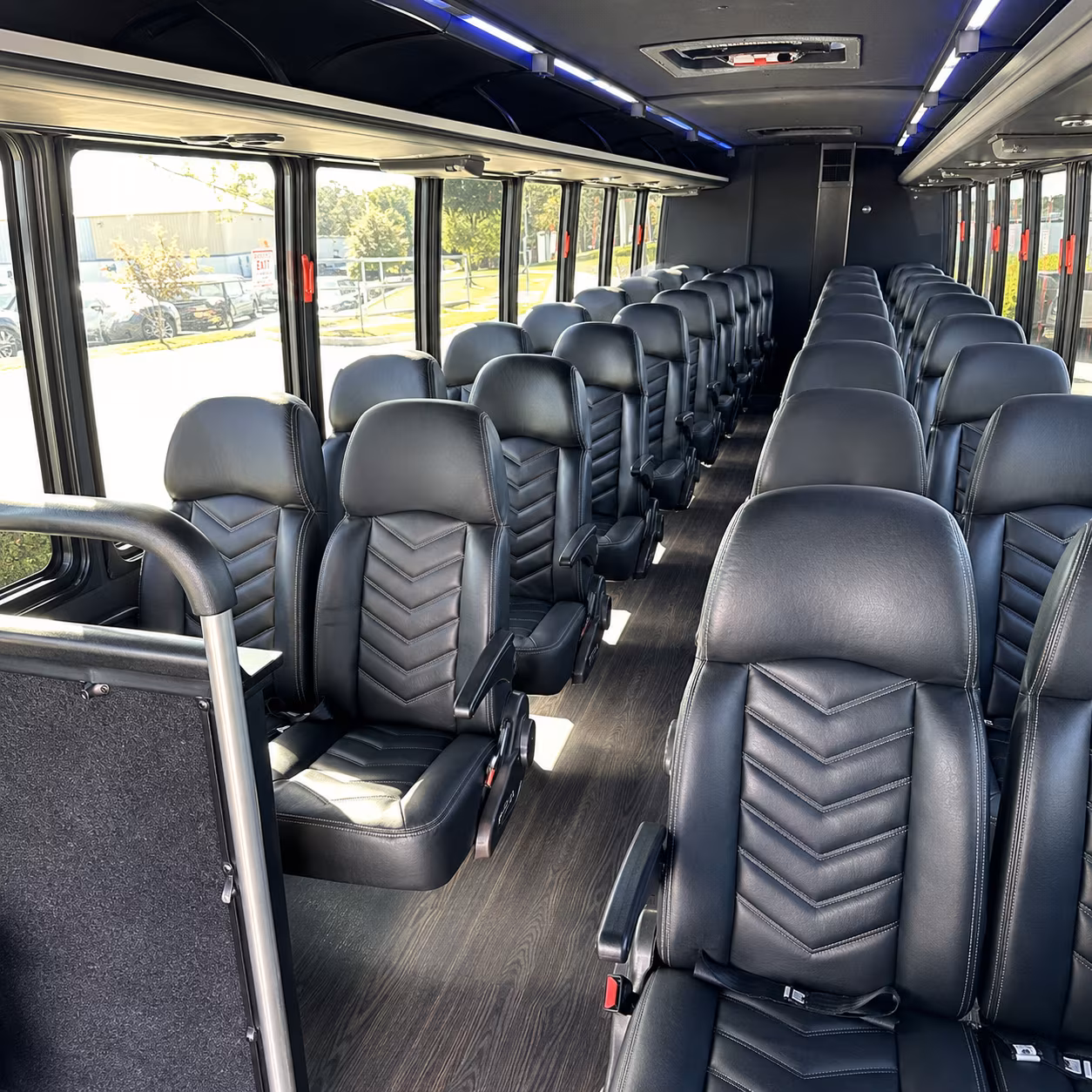 explore north georgia wine country by bus from chattanooga