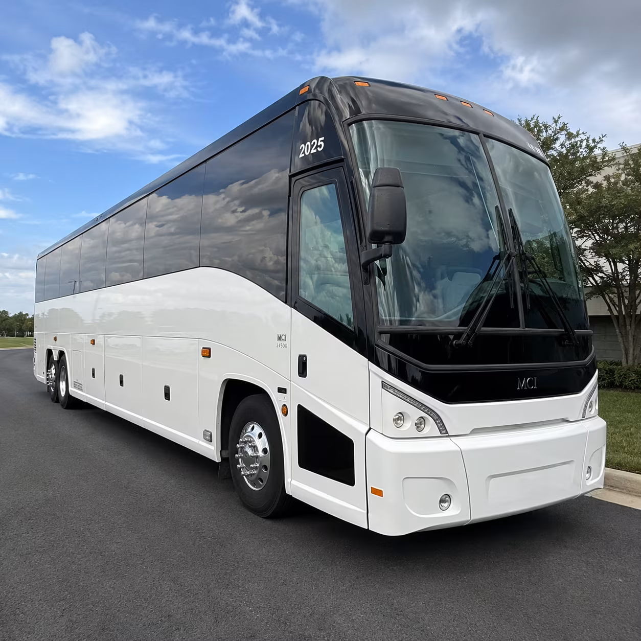 military base shuttle buses for units and personnel near chattanooga